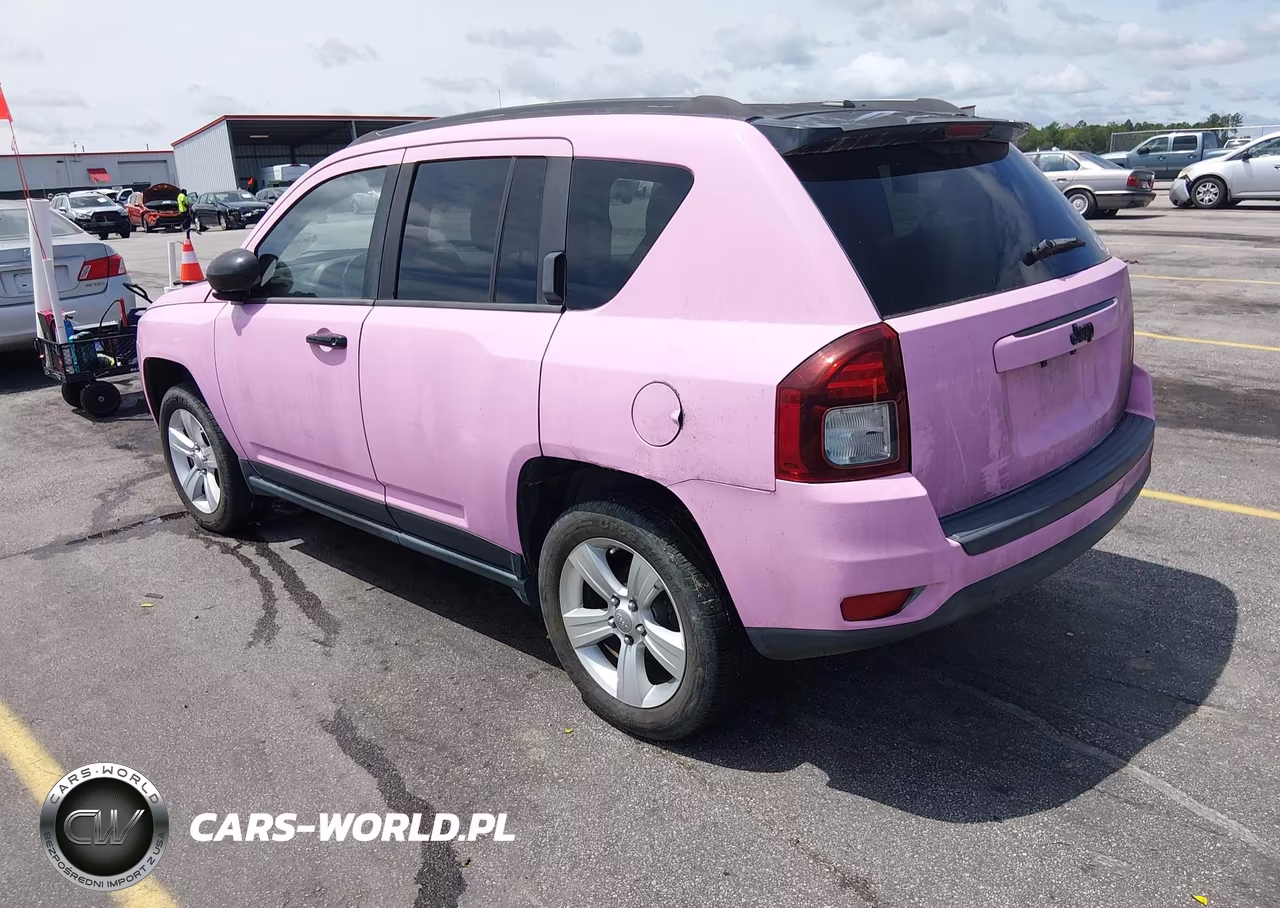 2014 Jeep Compass Latitude VIN:1C4NJDEB2ED632969 - 3