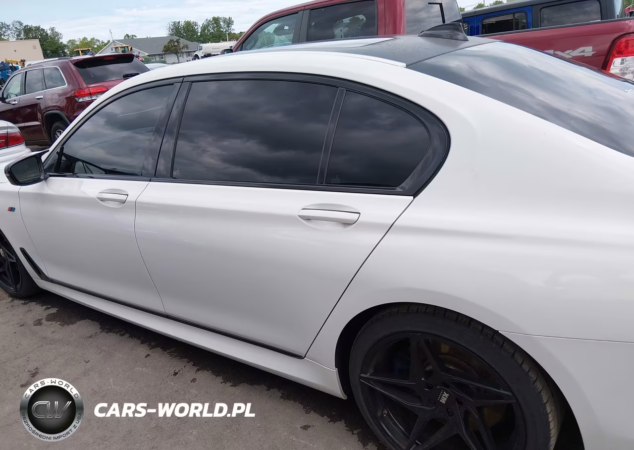2018 BMW 7 Series 750I VIN:WBA7F0C52JGM23835 - 14