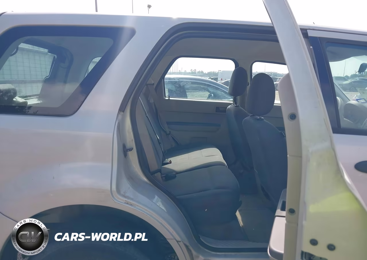 2008 Ford Escape Xls-Xls Manual VIN:1FMCU02Z58KC82046 - 8