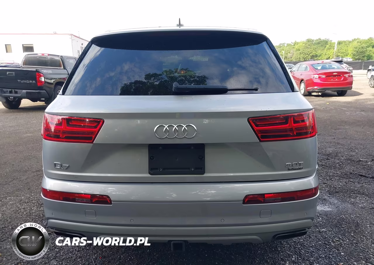 2018 Audi Q7 3.0T Premium VIN:WA1VAAF76JD019024 - 17