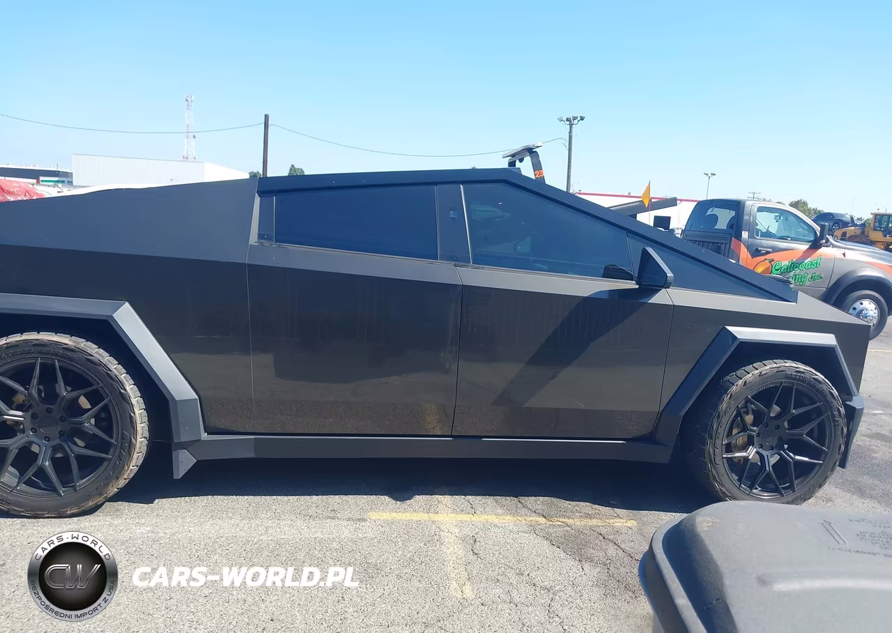 2024 Tesla Cybertruck Cyberbeast VIN:7G2CEHEE6RA020683 - 13