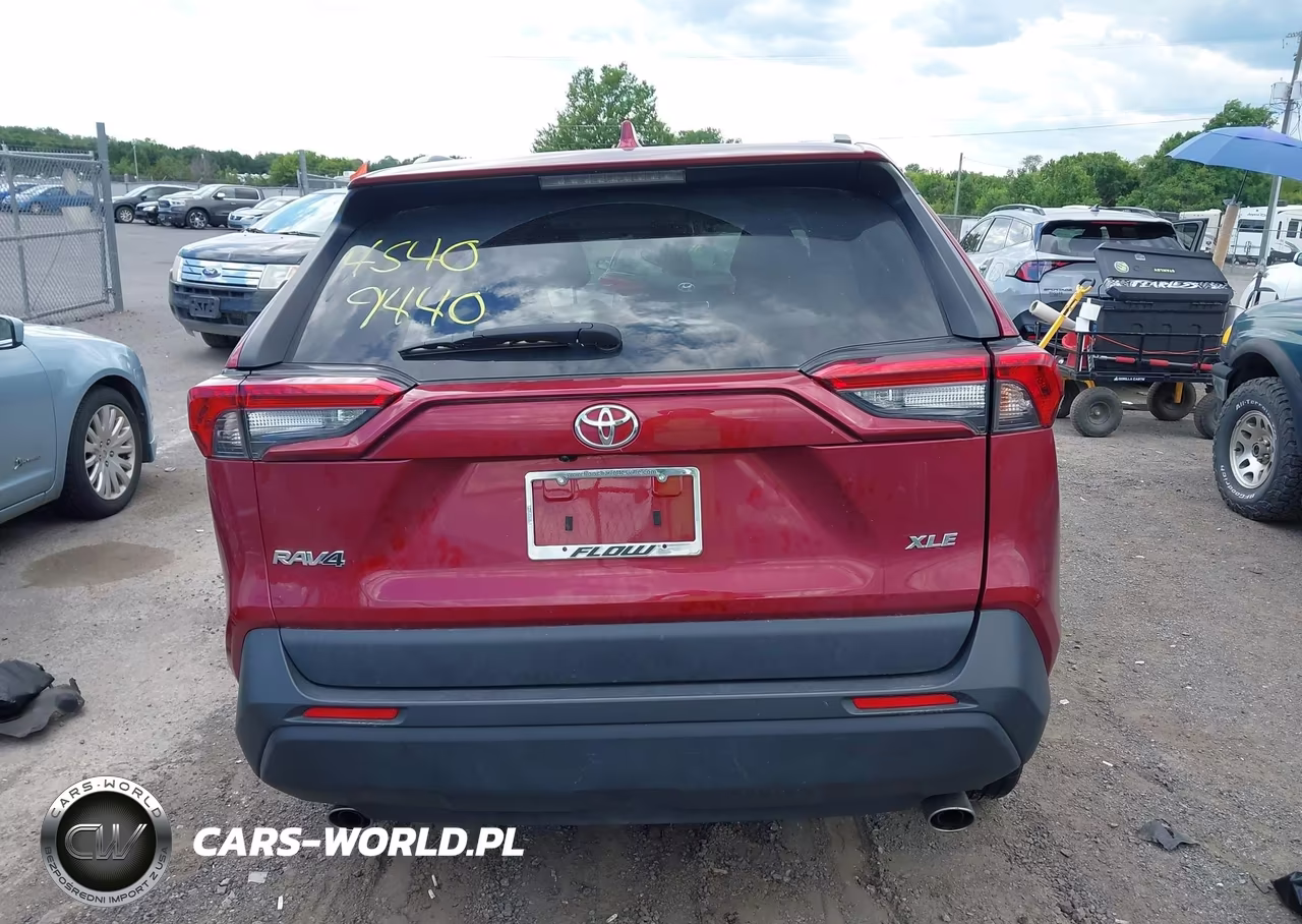 2023 Toyota Rav4 Xle VIN:2T3W1RFVXPW280644 - 17