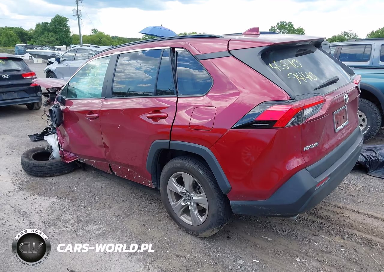 2023 Toyota Rav4 Xle VIN:2T3W1RFVXPW280644 - 3