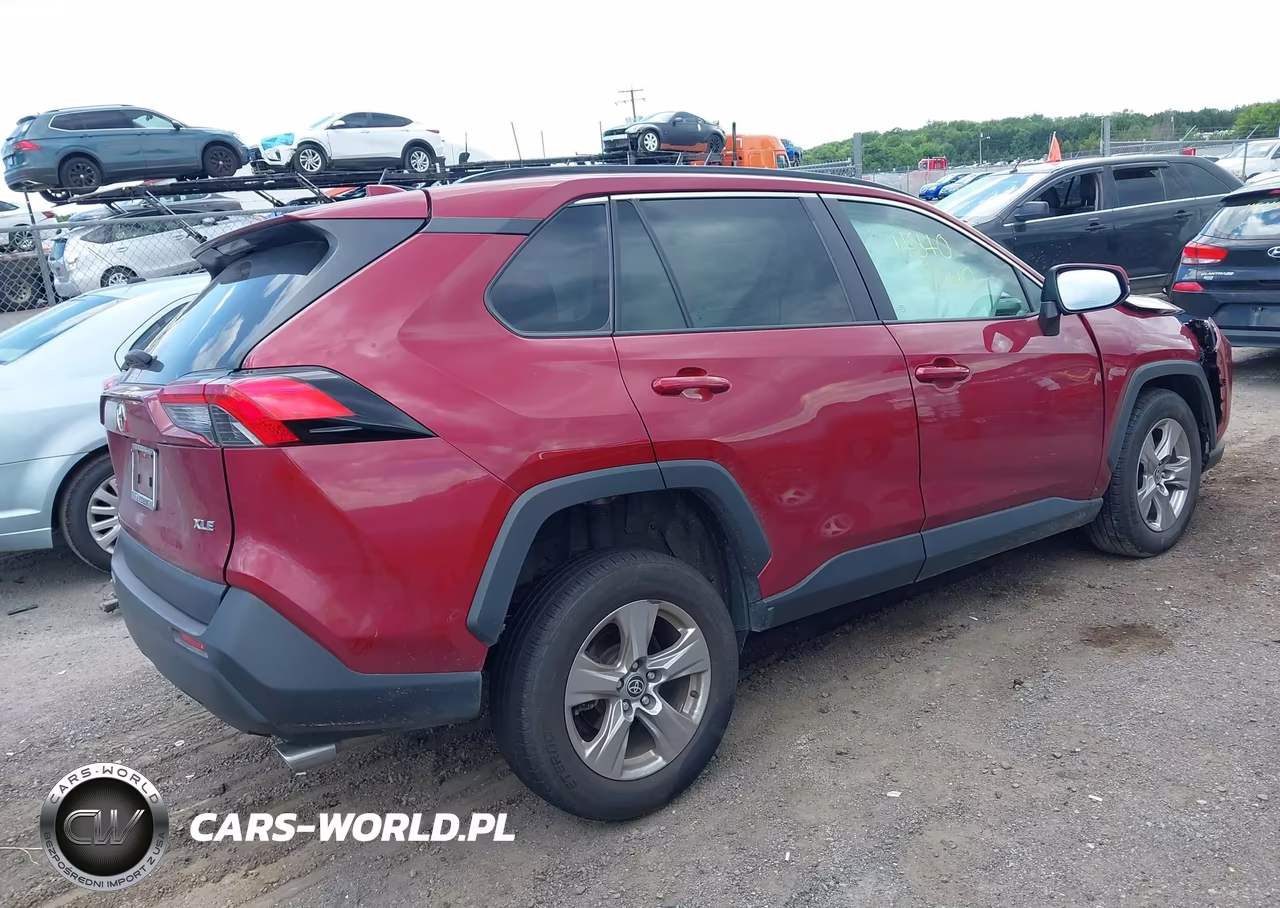 2023 Toyota Rav4 Xle VIN:2T3W1RFVXPW280644 - 4