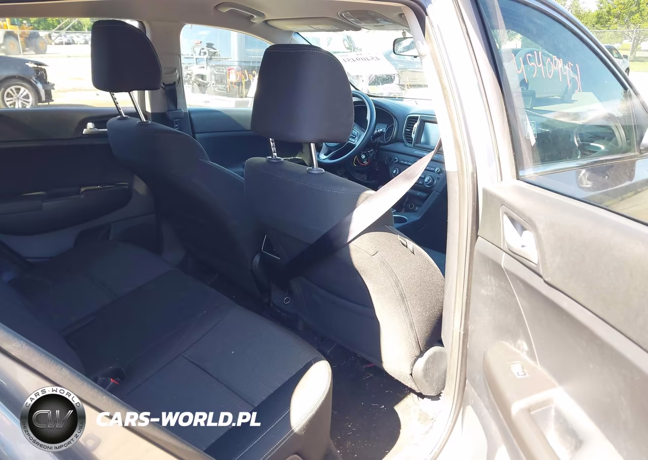 2019 Kia Sportage Lx VIN:KNDPMCAC5K7556571 - 8