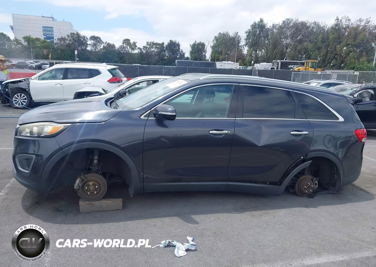 2016 Kia Sorento 2.4L Lx VIN:5XYPG4A35GG056045 - 14