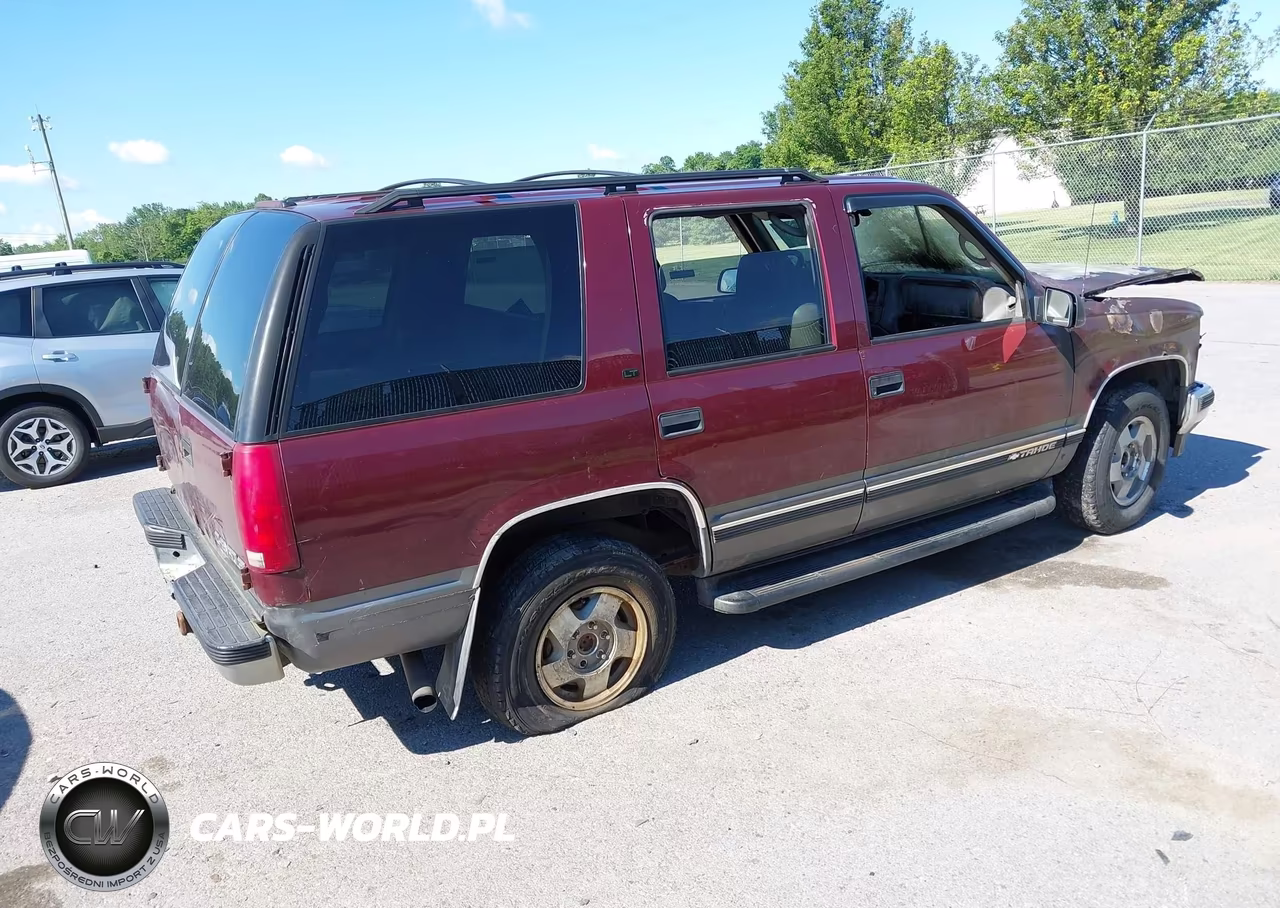 1999 Chevrolet Tahoe Ls VIN:1GNEK13R6XJ480489 - 4