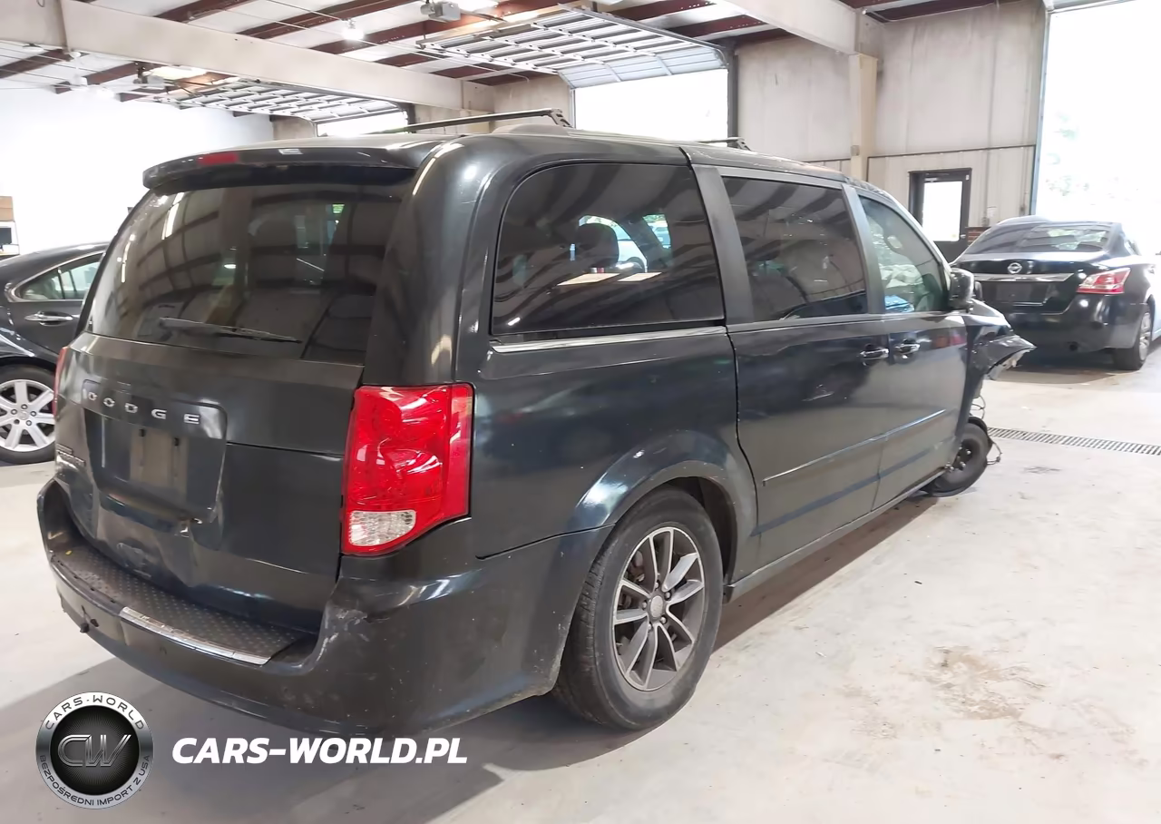 2017 Dodge Grand Caravan Sxt VIN:2C4RDGCG3HR677445 - 4