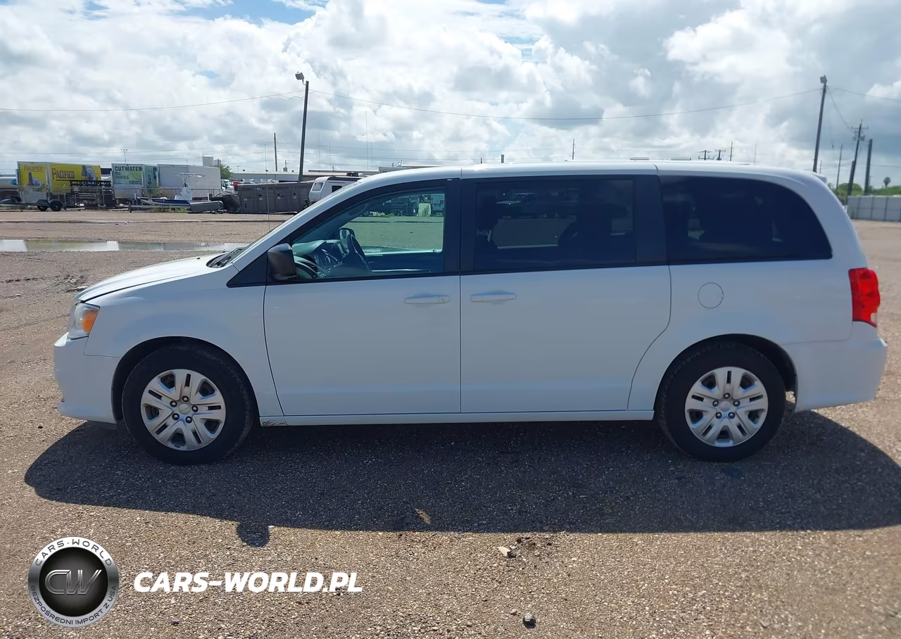 2018 Dodge Grand Caravan Se VIN:2C4RDGBG4JR273335 - 16