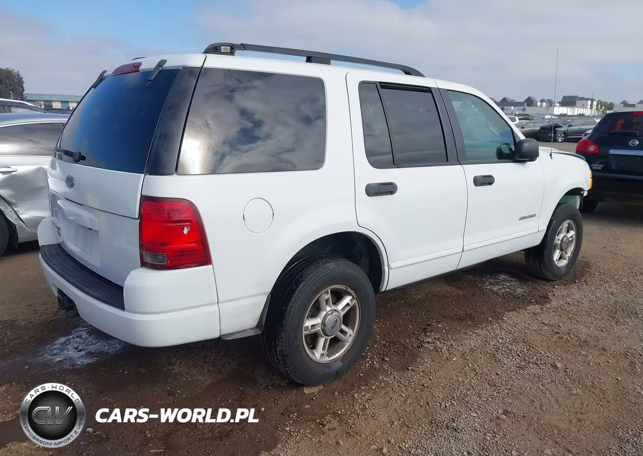 2004 Ford Explorer Xlt VIN:1FMZU63E24UB74233 - 4