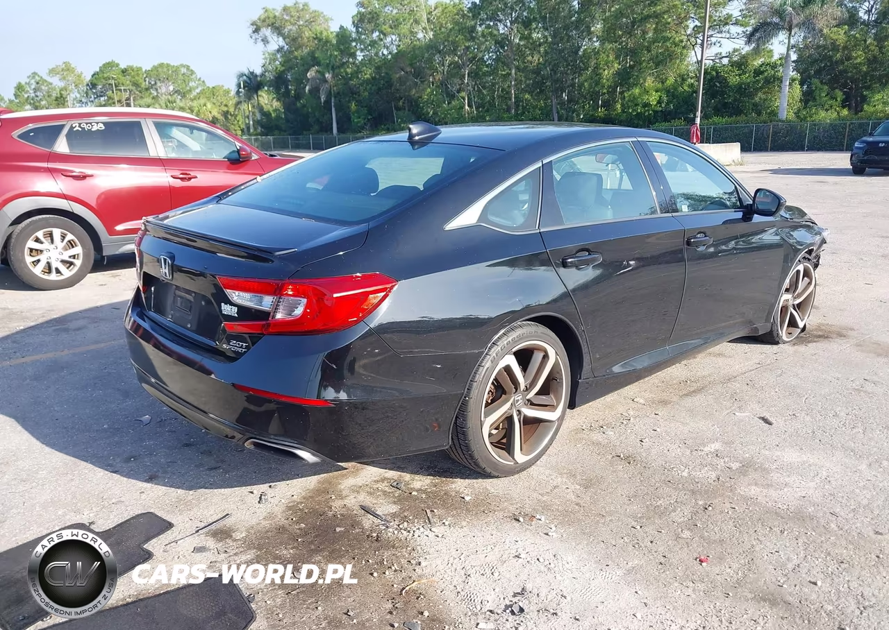 2018 Honda Accord Sport 2.0T VIN:1HGCV2F30JA010746 - 4