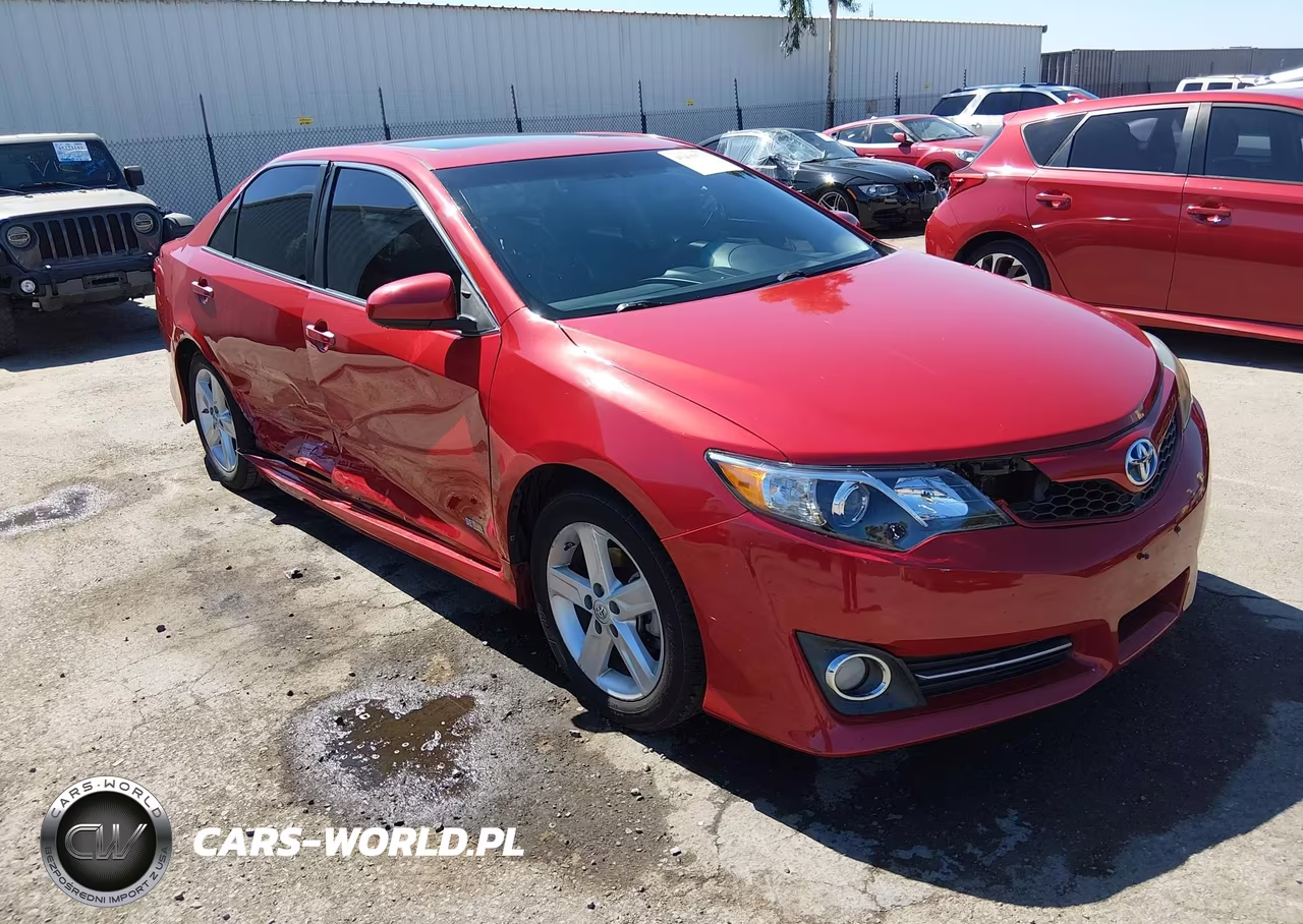 2014 Toyota Camry Hybrid Se Limited Edition