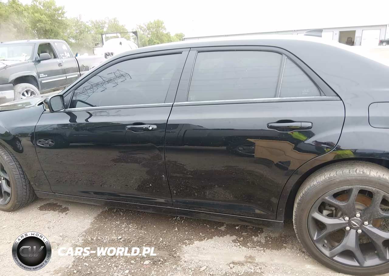 2021 Chrysler 300 300S VIN:2C3CCABG8MH554459 - 14