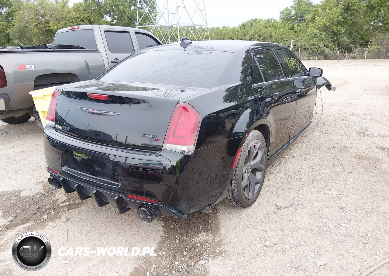 2021 Chrysler 300 300S VIN:2C3CCABG8MH554459 - 4
