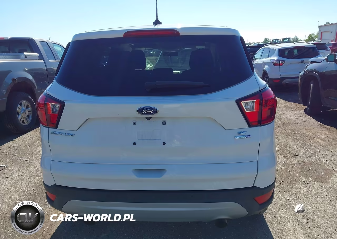 2019 Ford Escape Se VIN:1FMCU9GDXKUC37939 - 16