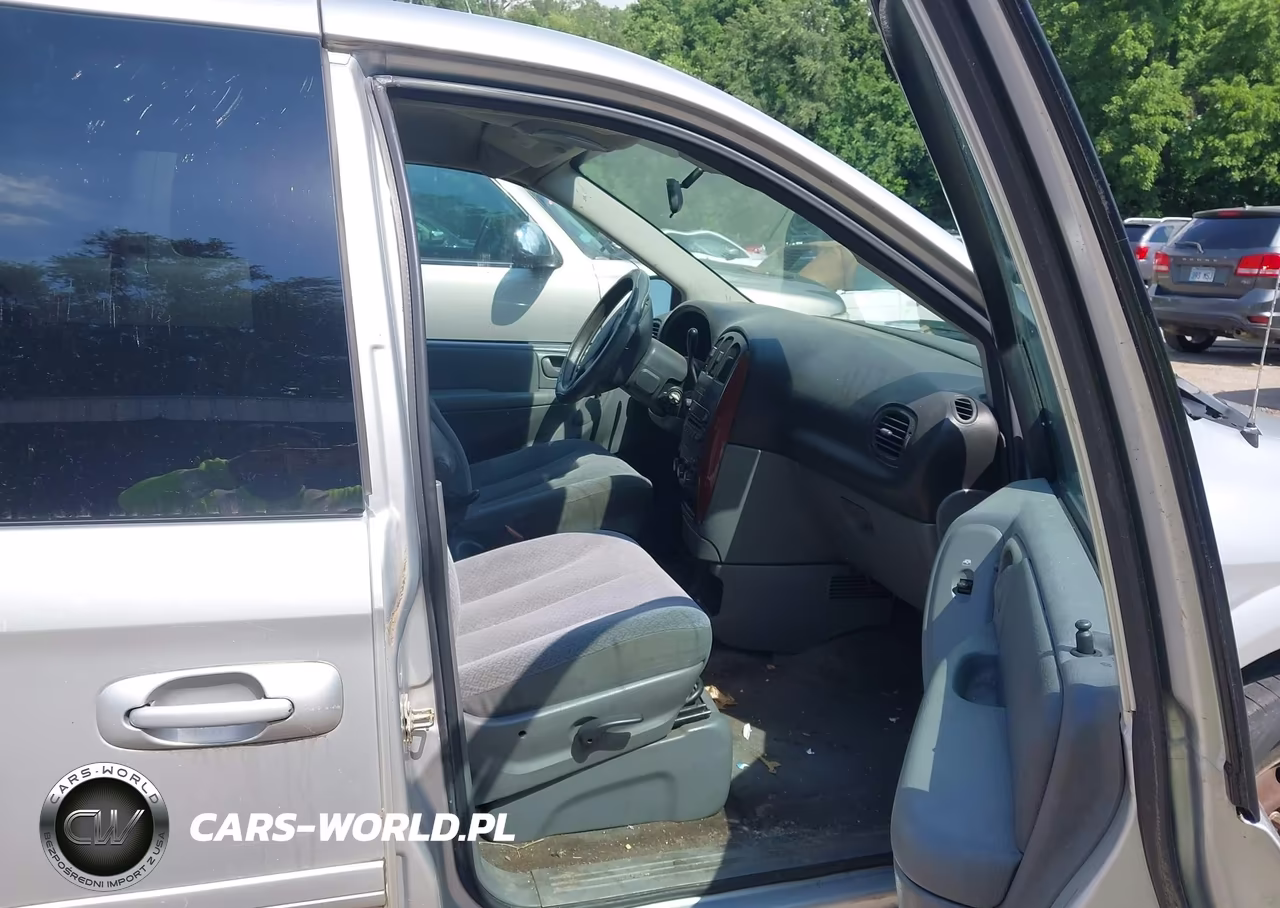 2006 Chrysler Town & Country Lx VIN:2A4GP44R66R833515 - 5