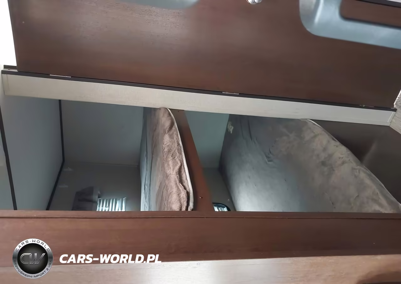2018 Avenger Trailer VIN:5ZT2AVRB2JB920160 - 16