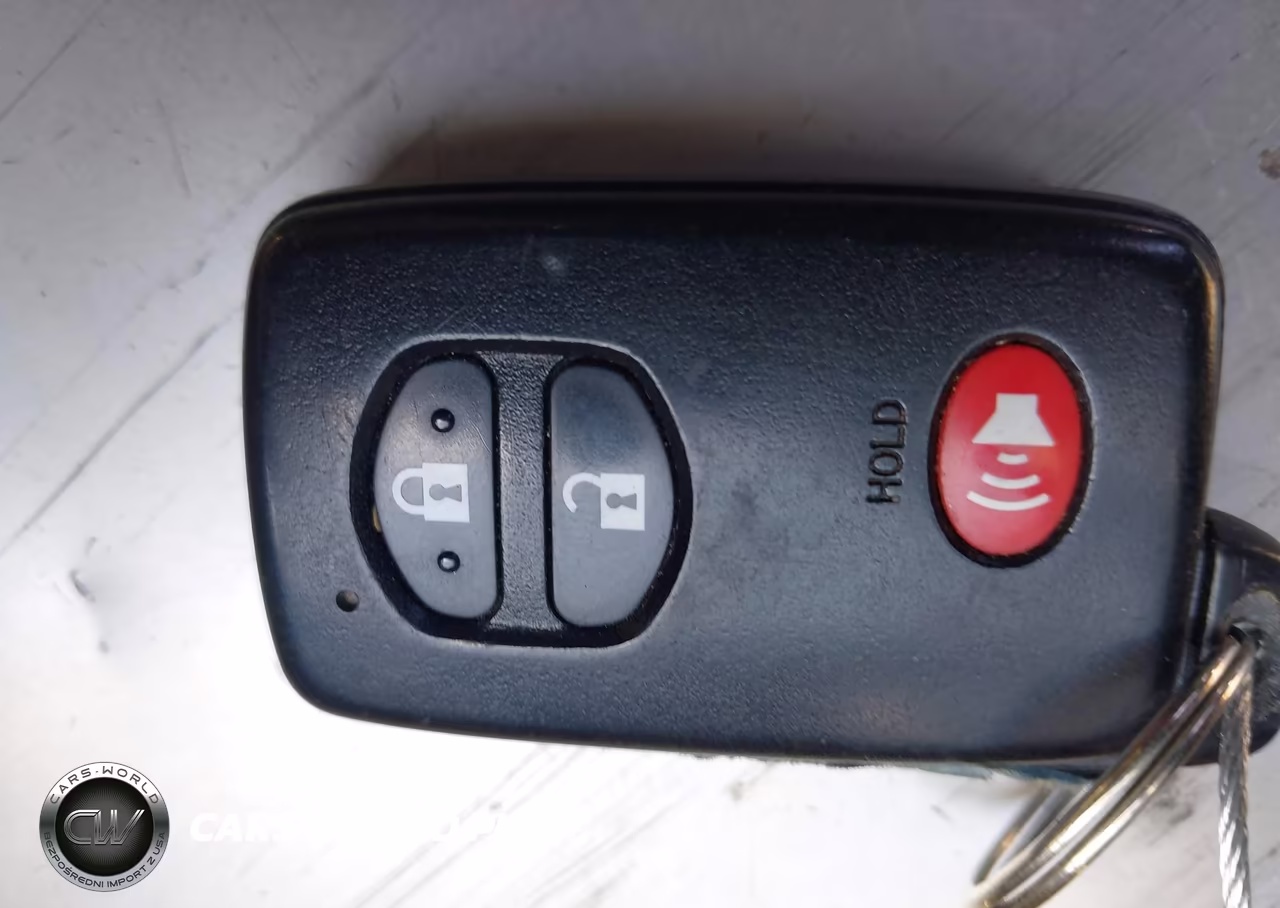 2012 Toyota Prius Two VIN:JTDKN3DU0C5465541 - 11