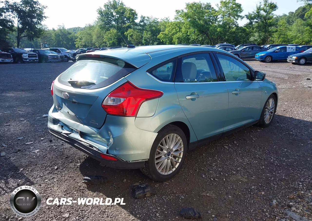2012 Ford Focus Sel VIN:1FAHP3M21CL446940 - 4