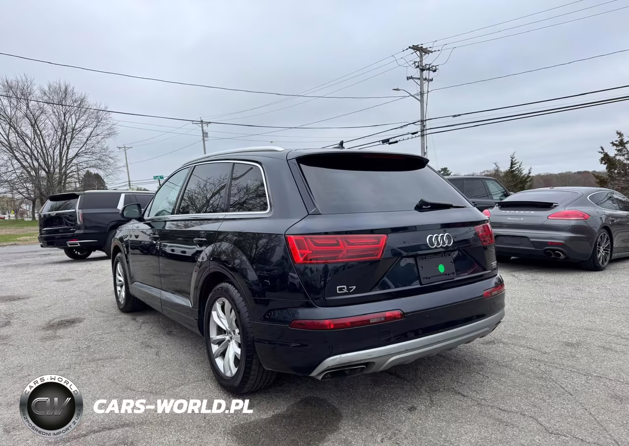 2017 Audi Q7 Premium Plus VIN:WA1LAAF7XHD031470 - 3