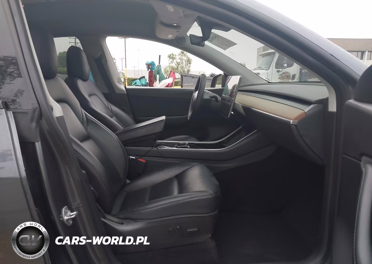 2020 Tesla Model Y Long Range Dual Motor All-Wheel Drive VIN:5YJYGDEEXLF045396 - 5