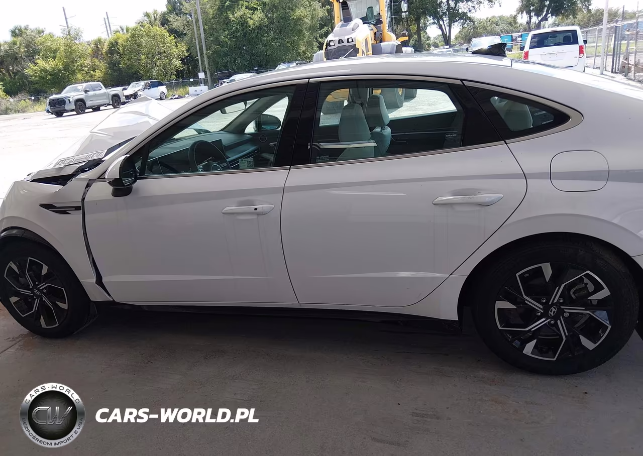2025 Hyundai Sonata Sel VIN:KMHL64JA6SA493735 - 15