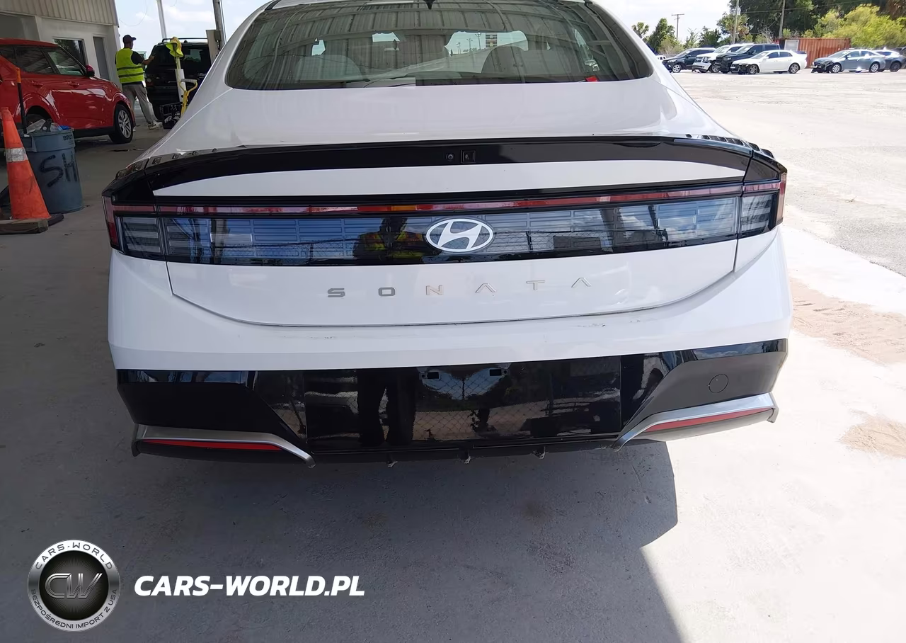 2025 Hyundai Sonata Sel VIN:KMHL64JA6SA493735 - 17