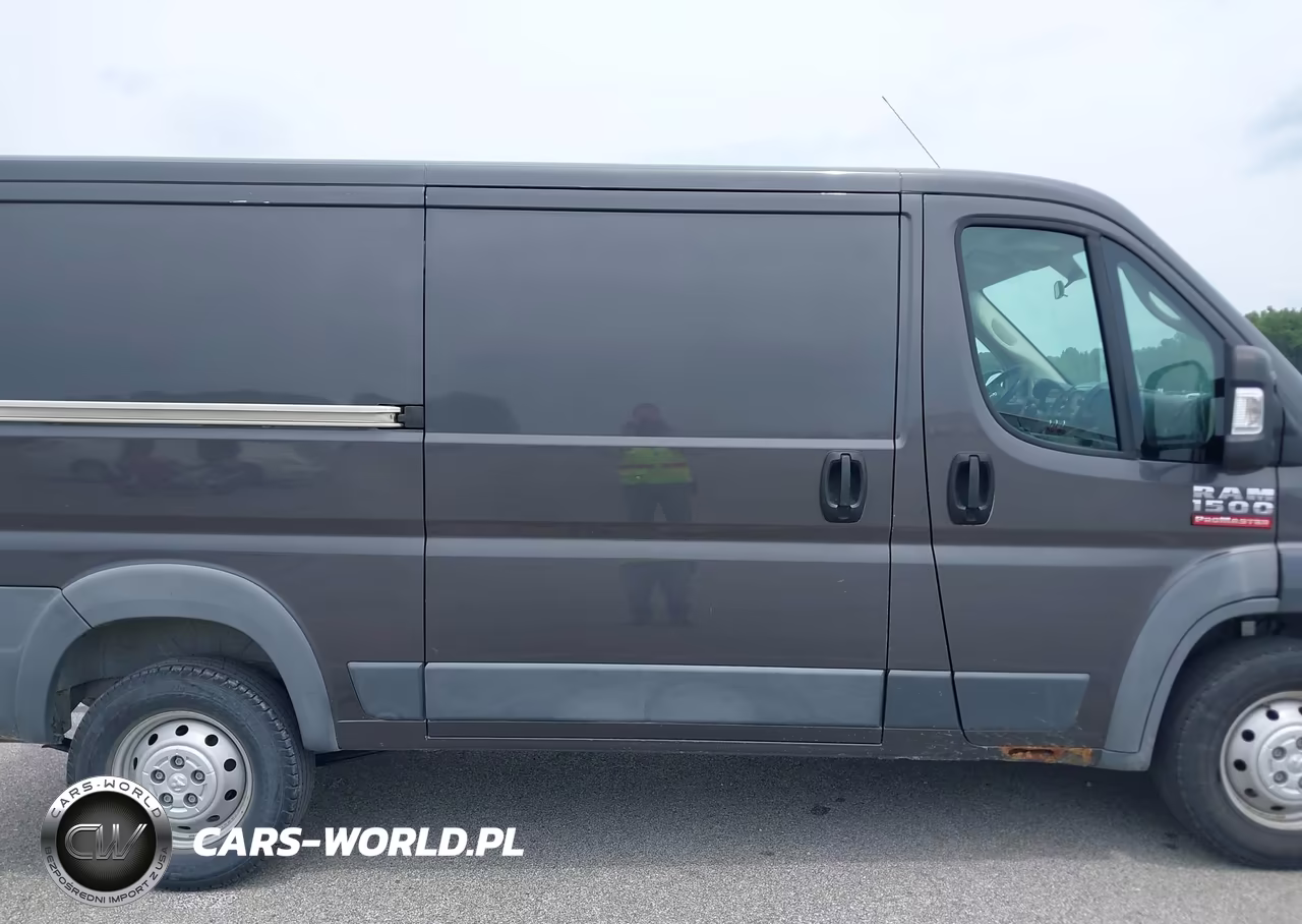 2018 Ram Promaster 1500 Low Roof 136 Wb VIN:3C6TRVAG8JE147324 - 16