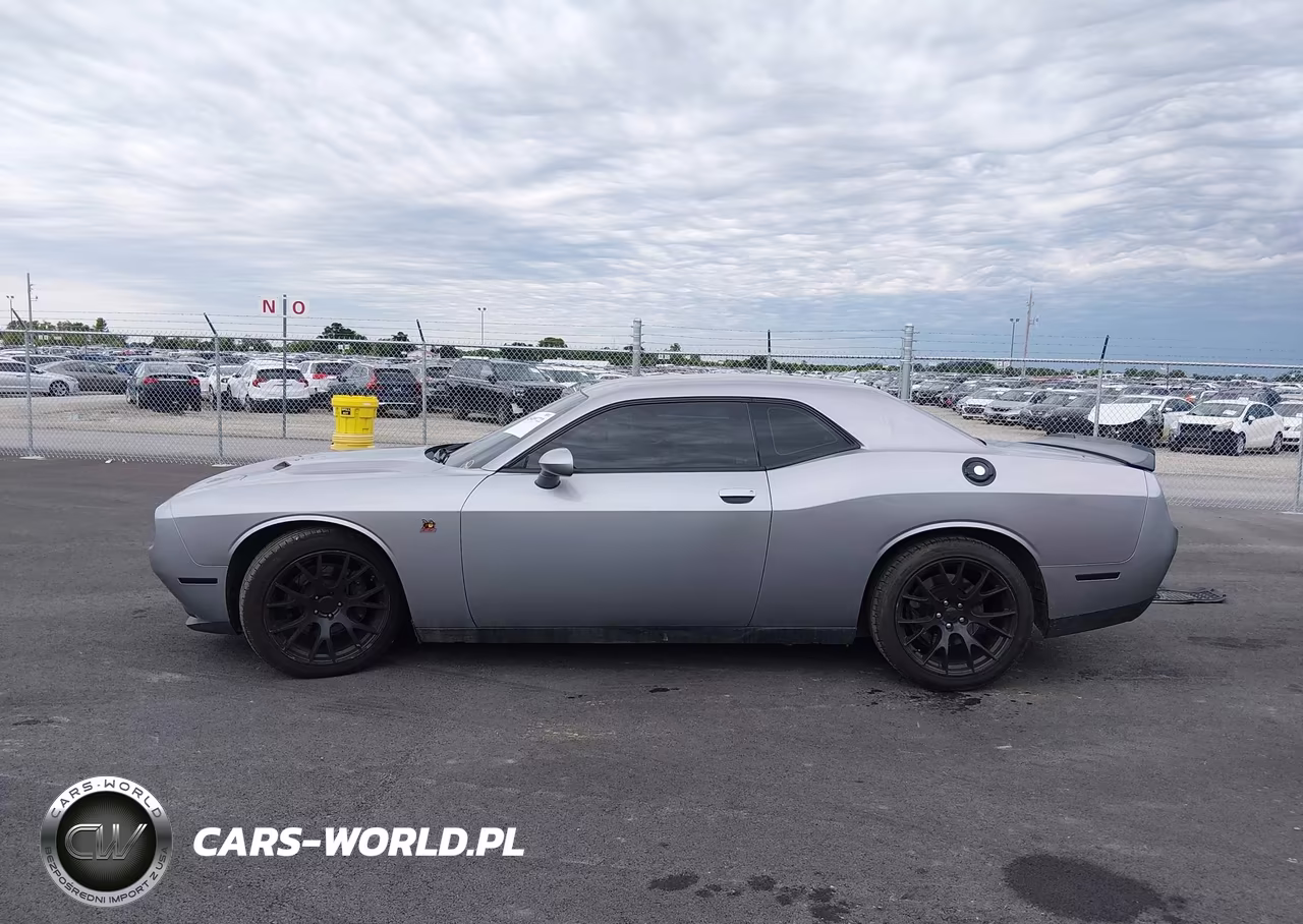 2018 Dodge Challenger R-T Scat Pack VIN:2C3CDZFJ1JH241122 - 15