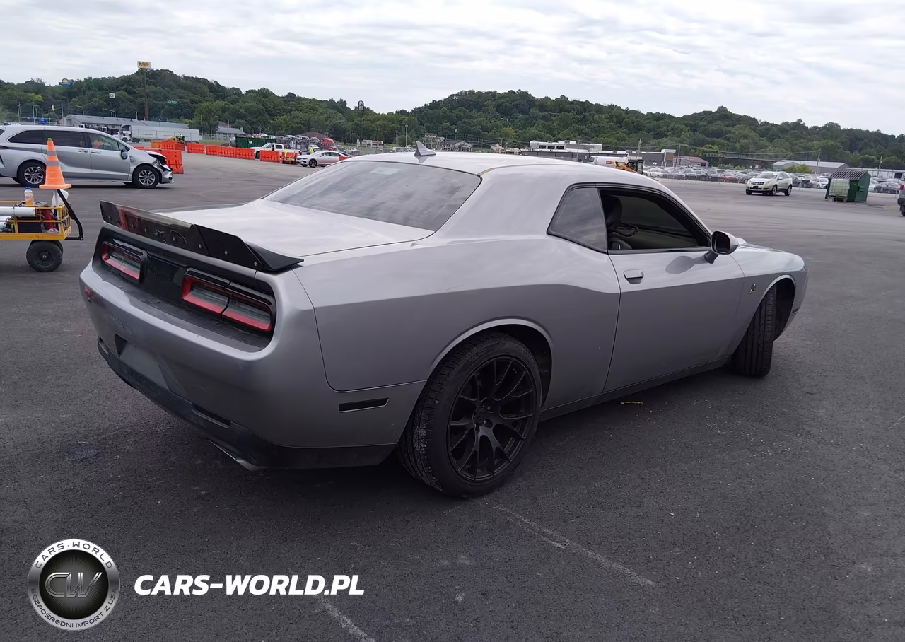 2018 Dodge Challenger R-T Scat Pack VIN:2C3CDZFJ1JH241122 - 4