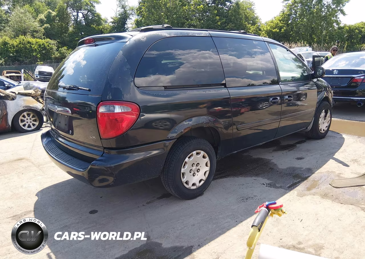 2004 Chrysler Town & Country Lx VIN:2C4GP44R24R582737 - 4