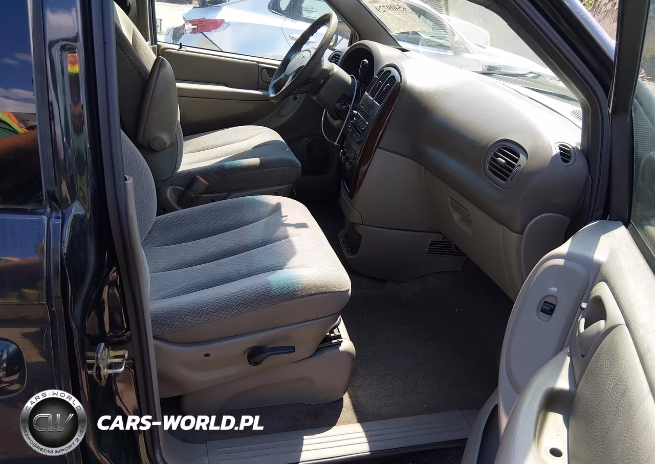 2004 Chrysler Town & Country Lx VIN:2C4GP44R24R582737 - 5