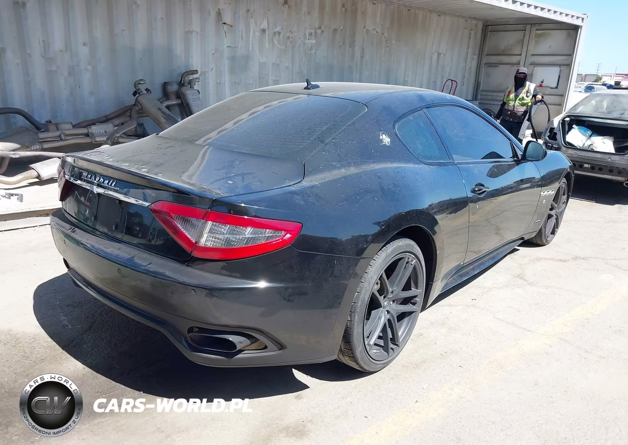 2015 Maserati Granturismo Mc-Mc Centennial-Sport VIN:ZAM45VLA3F0127544 - 4