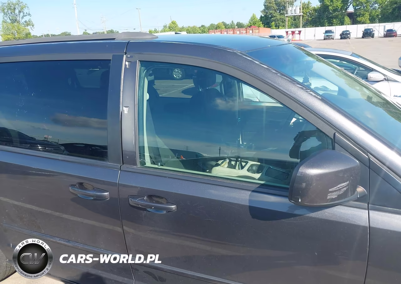 2016 Dodge Grand Caravan Sxt VIN:2C4RDGCG8GR354040 - 18