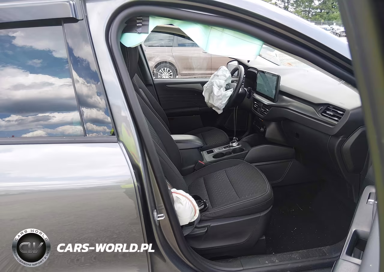 2025 Ford Escape Active VIN:1FMCU0GN2SUB67681 - 5