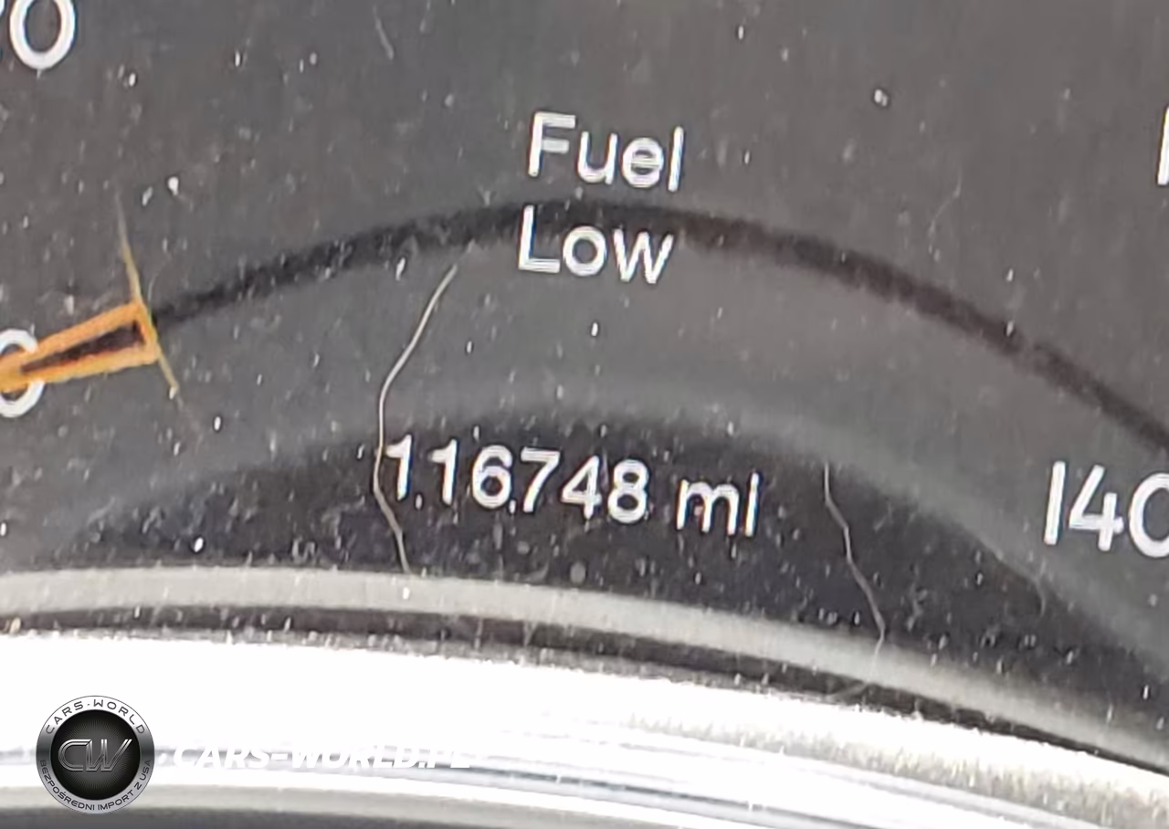 2017 Jeep Grand Cherokee Altitude 4X4 VIN:1C4RJFAG7HC895192 - 16
