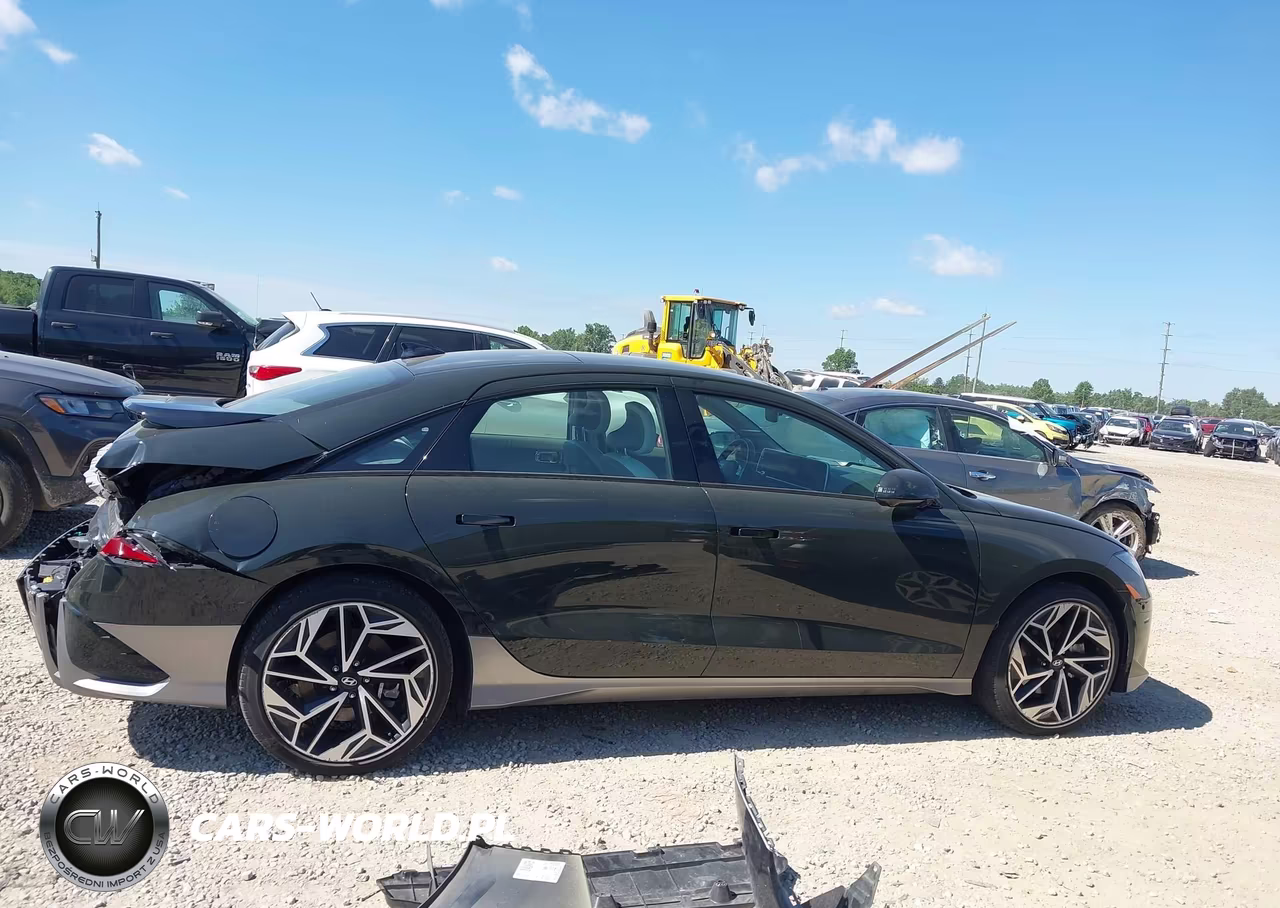 2024 Hyundai Ioniq 6 Limited VIN:KMHM54AC9RA063328 - 13