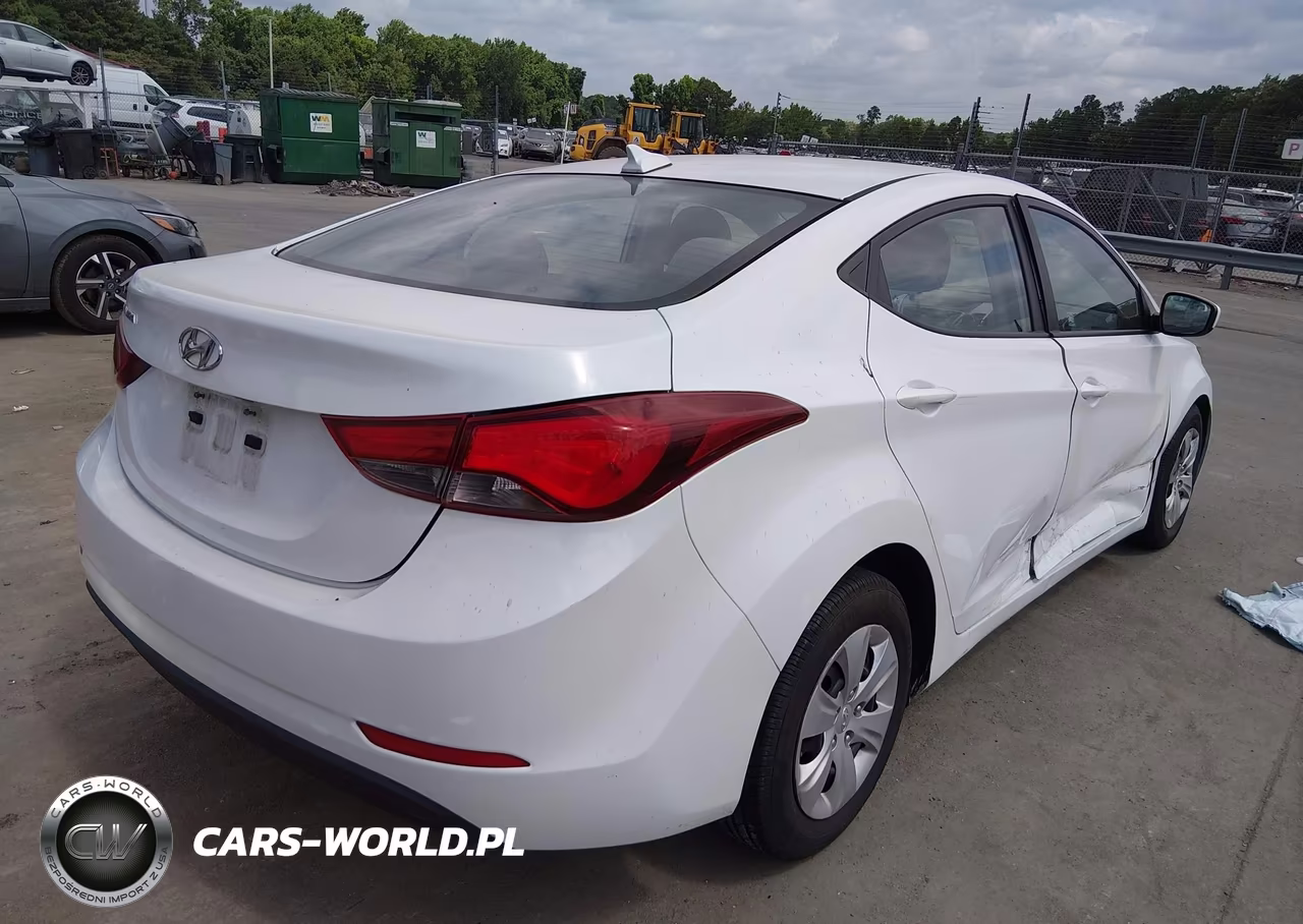 2016 Hyundai Elantra Se VIN:5NPDH4AE7GH740914 - 4