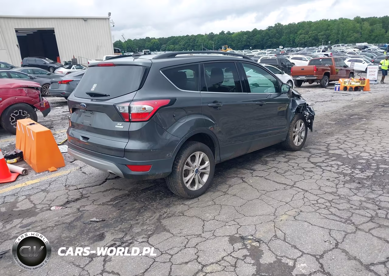 2018 Ford Escape Se VIN:1FMCU0GD5JUD54838 - 4