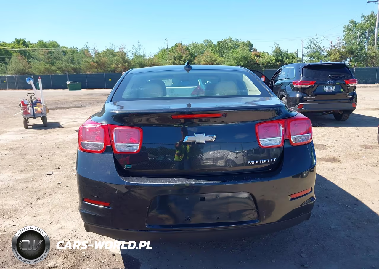 2015 Chevrolet Malibu 1Lt VIN:1G11C5SL8FF238645 - 16
