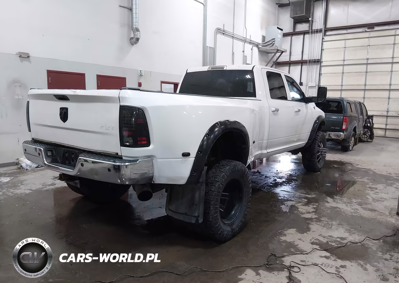 2011 Ram Ram 3500 Laramie VIN:3D73Y4CL0BG506306 - 4