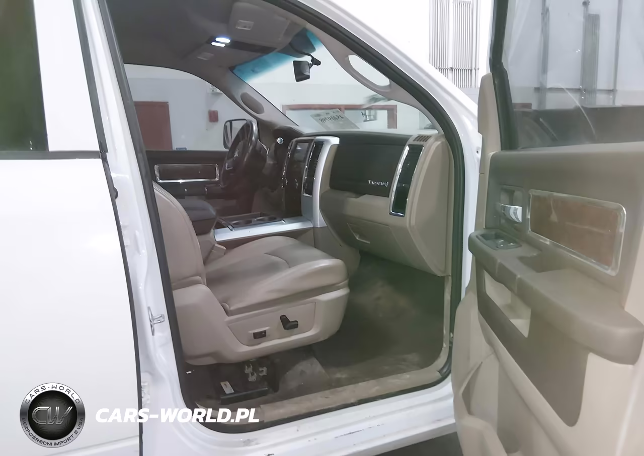 2011 Ram Ram 3500 Laramie VIN:3D73Y4CL0BG506306 - 5