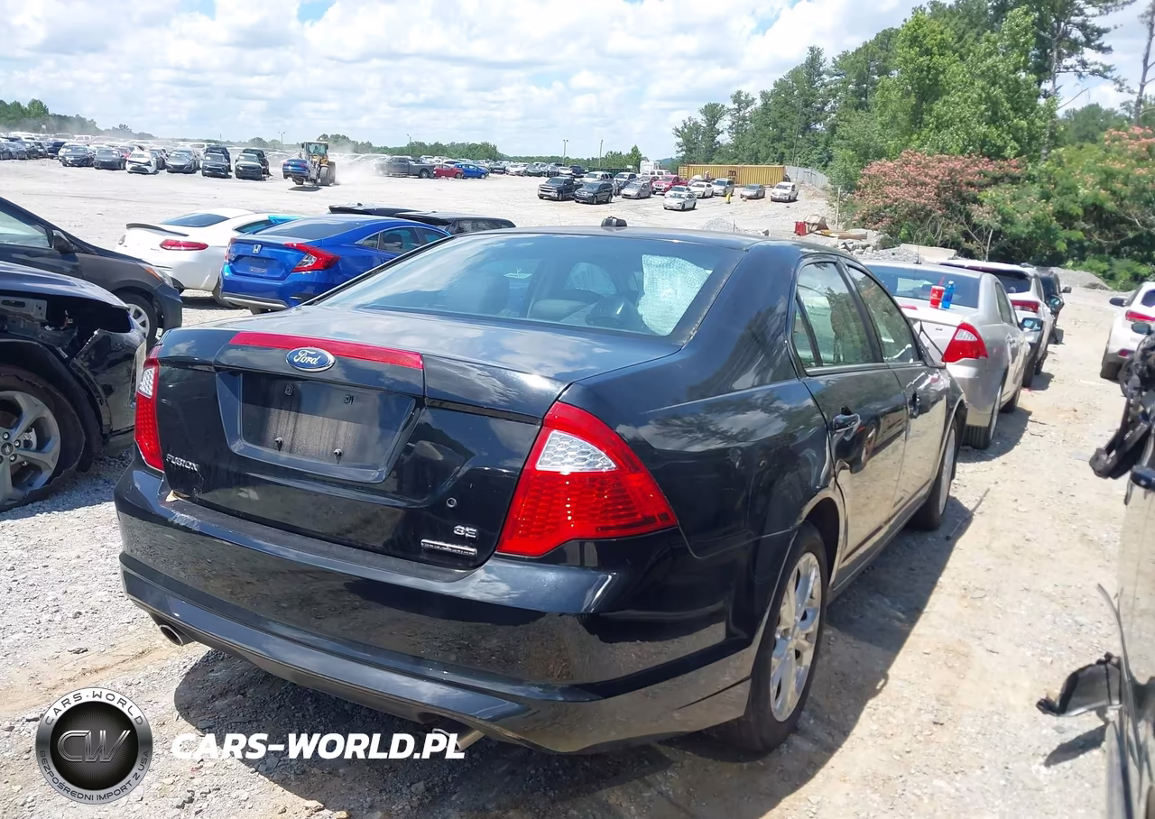 2012 Ford Fusion Se VIN:3FAHP0HG5CR145061 - 4
