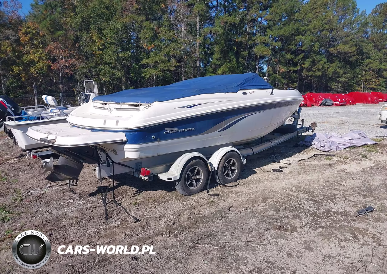 2001 Chaparral 216 Ssi Boat On Trai VIN:FGBX0967L001 - 4