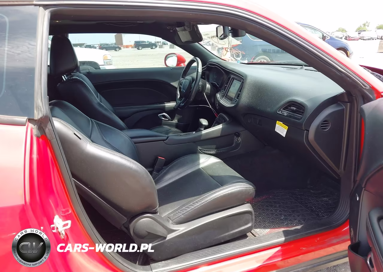 2018 Dodge Challenger Sxt Plus VIN:2C3CDZAG5JH310731 - 5