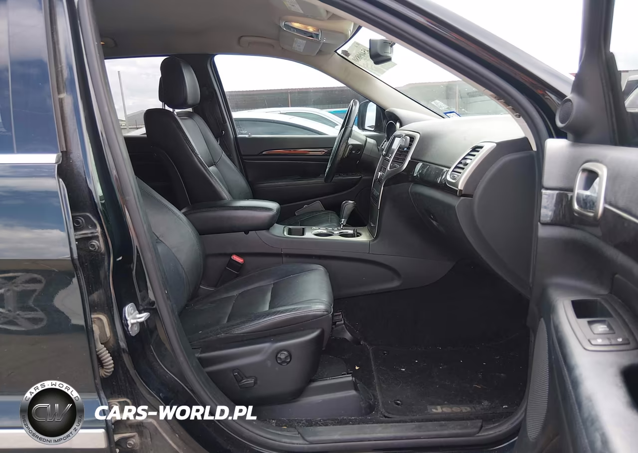 2013 Jeep Grand Cherokee Laredo VIN:1C4RJEAT0DC650932 - 5
