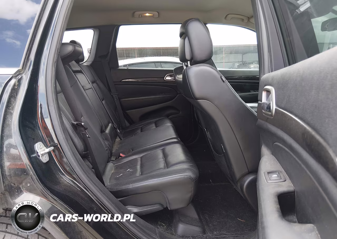 2013 Jeep Grand Cherokee Laredo VIN:1C4RJEAT0DC650932 - 8
