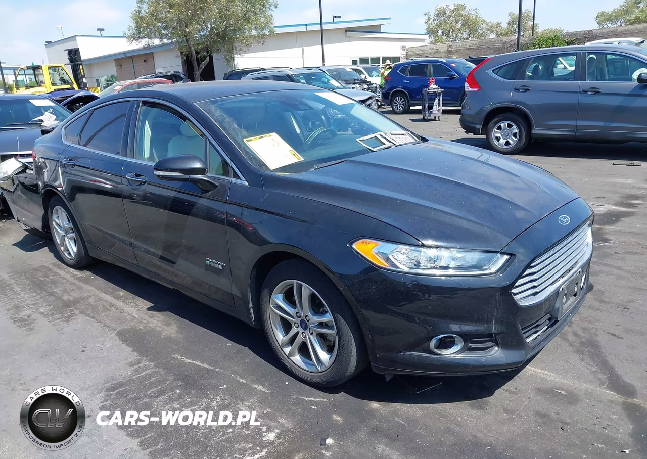 2016 Ford Fusion Energi Titanium – zdjęcie 1 z 13
