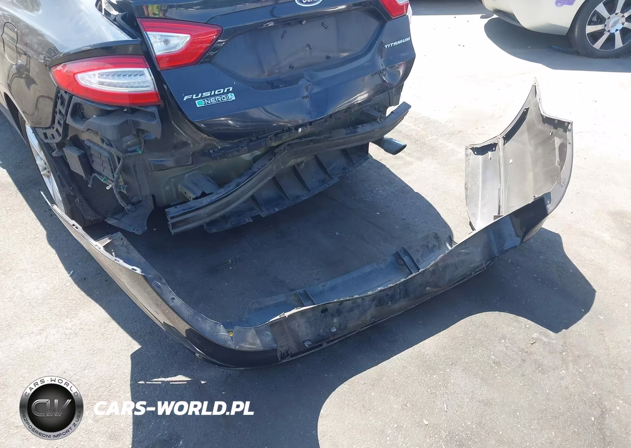 2016 Ford Fusion Energi Titanium VIN:3FA6P0SU4GR229738 - 12