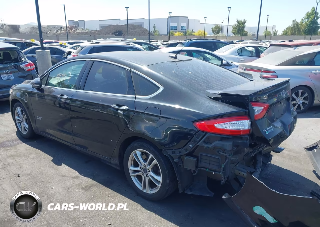 2016 Ford Fusion Energi Titanium VIN:3FA6P0SU4GR229738 - 13